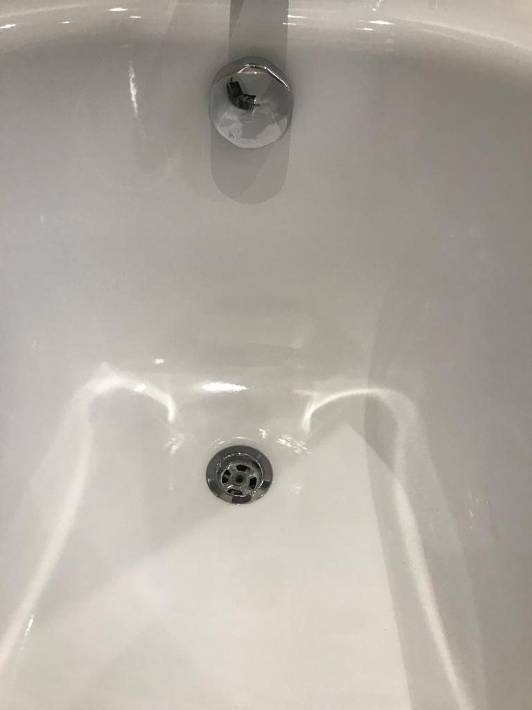 bathtub chip repair after