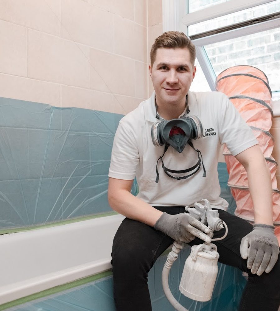 bathtub chip repair Technician